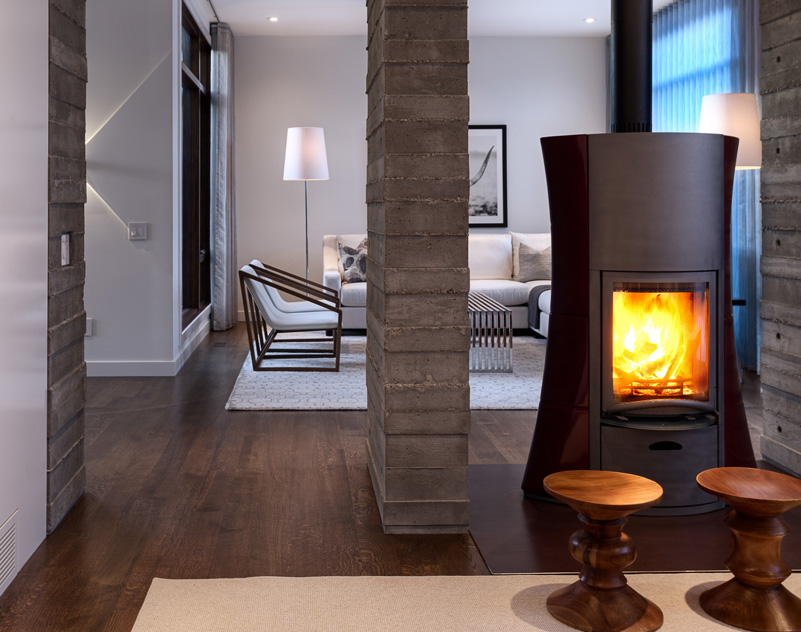 At this year's USA & Americas Property Awards, Calgary's Connie Young Design won a five-star interior design award for the 'Sculputral Residence.'