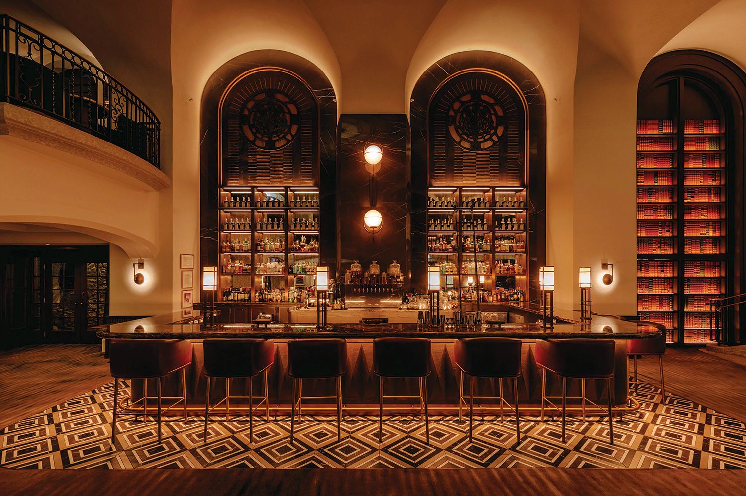 Rundle Bar, Banff, AB Canadian Interiors